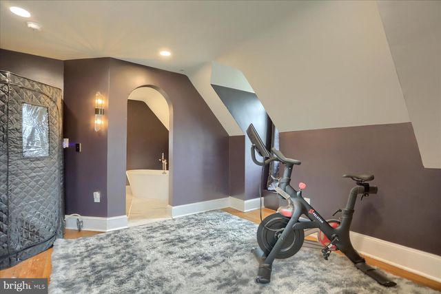 818 W UNIVERSITY PKWY, Baltimore, MD 21210
