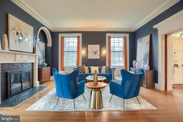 818 W UNIVERSITY PKWY, Baltimore, MD 21210