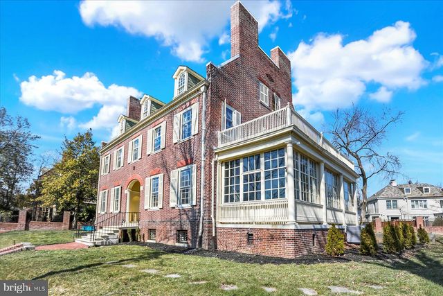 818 W UNIVERSITY PKWY, Baltimore, MD 21210