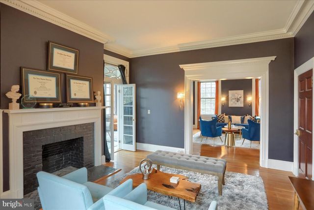 818 W UNIVERSITY PKWY, Baltimore, MD 21210