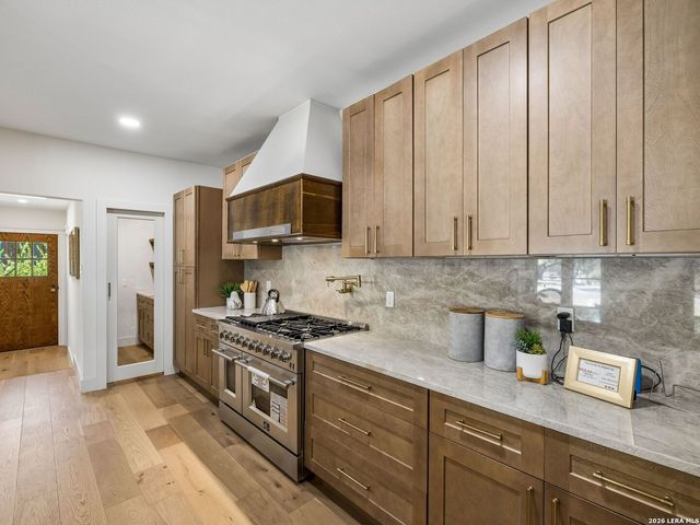 850 Estes Avenue, San Antonio, TX 78209