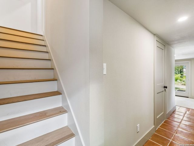 850 Estes Avenue, San Antonio, TX 78209