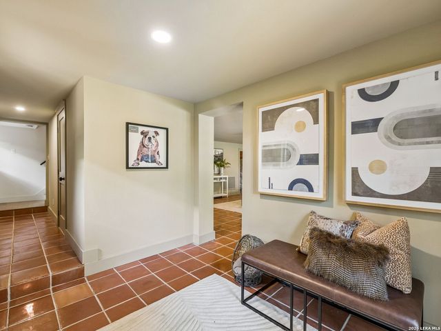 850 Estes Avenue, San Antonio, TX 78209