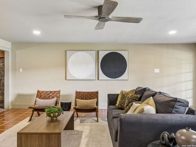 850 Estes Avenue, San Antonio, TX 78209