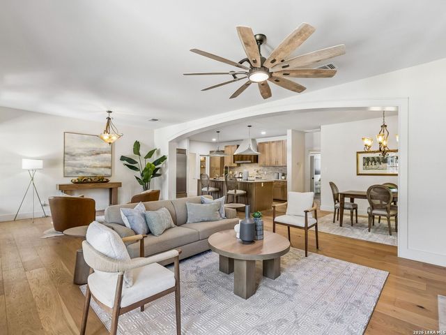 850 Estes Avenue, San Antonio, TX 78209