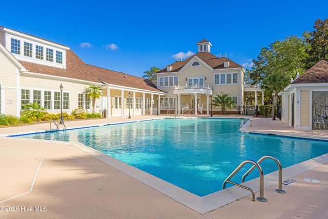 3535 Fairway Crest Drive SW, Shallotte, NC 28470