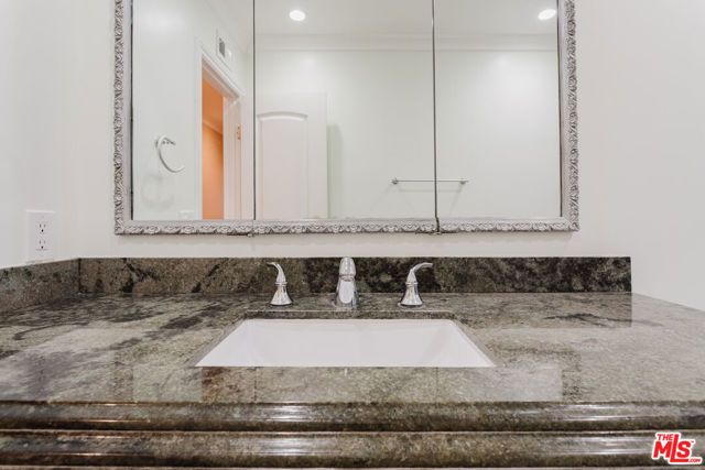 9047 Riderwood Drive, Sunland (los Angeles), CA 91040