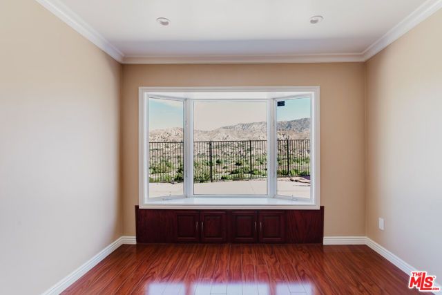 9047 Riderwood Drive, Sunland (los Angeles), CA 91040