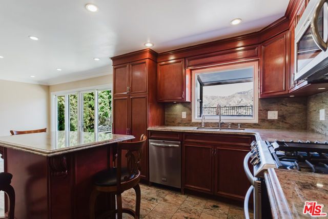 9047 Riderwood Drive, Sunland (los Angeles), CA 91040