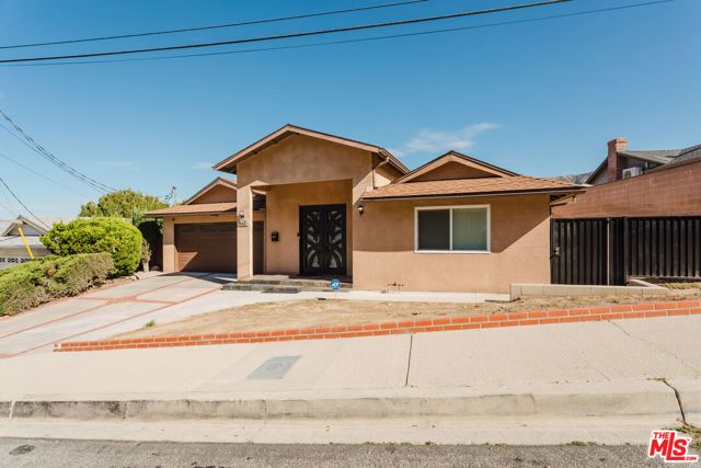 9047 Riderwood Drive, Sunland (los Angeles), CA 91040