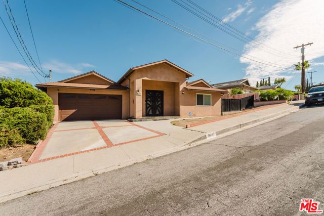 9047 Riderwood Drive, Sunland (los Angeles), CA 91040