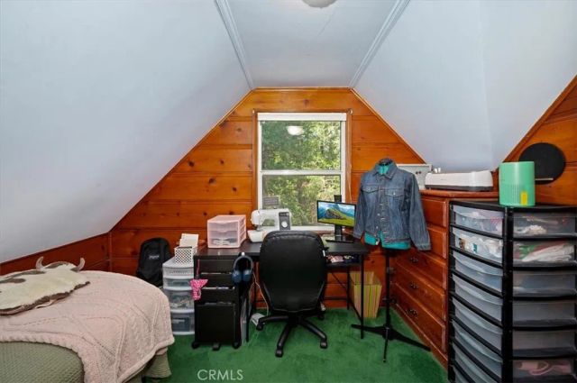 23940 Cresta Drive, Crestline, CA 92325