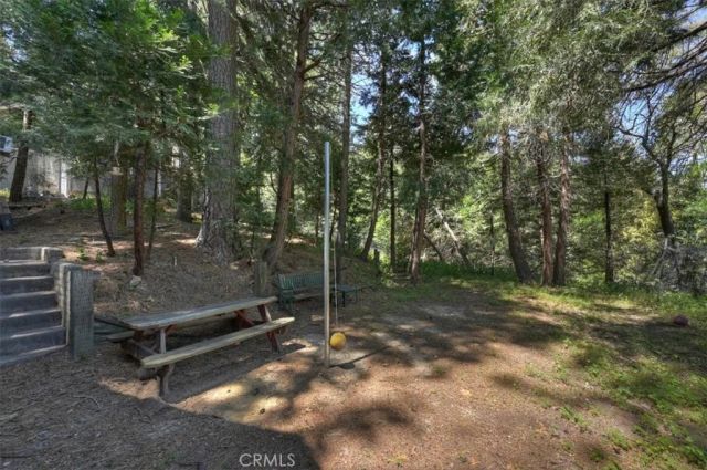23940 Cresta Drive, Crestline, CA 92325