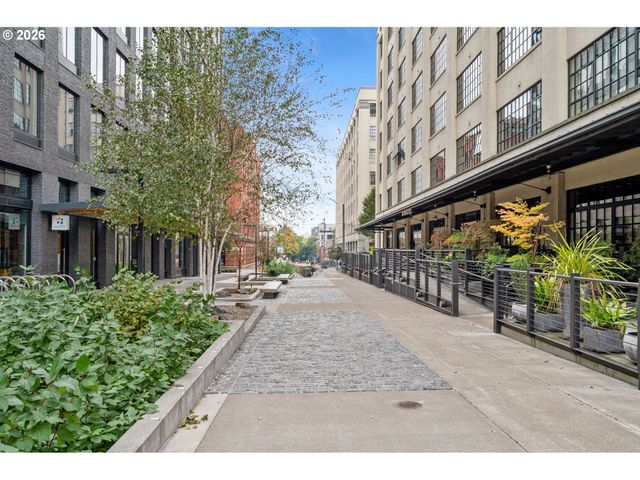 1400 Nw IRVING St 527, Portland, OR 97209