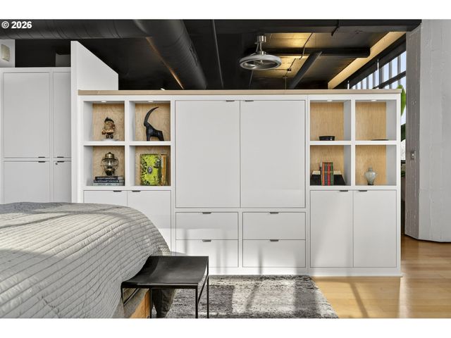 1400 Nw IRVING St 527, Portland, OR 97209