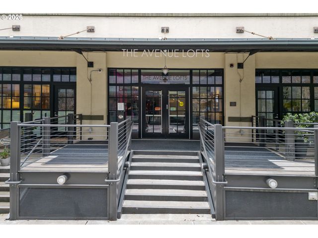 1400 Nw IRVING St 527, Portland, OR 97209