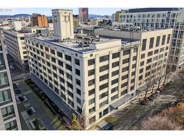 1400 Nw IRVING St 527, Portland, OR 97209