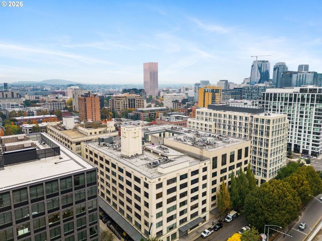 1400 Nw IRVING St 527, Portland, OR 97209