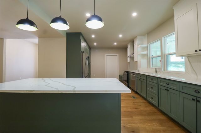 1516 W School Street, Claremore, OK 74017