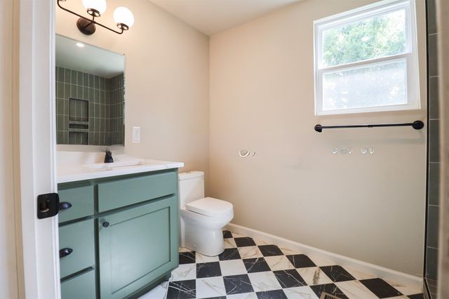 1516 W School Street, Claremore, OK 74017
