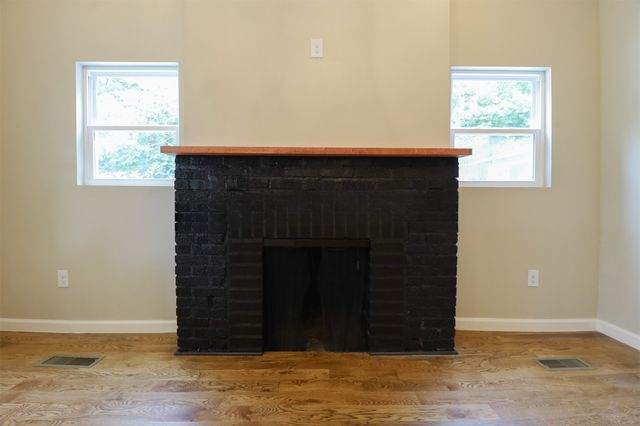 1516 W School Street, Claremore, OK 74017