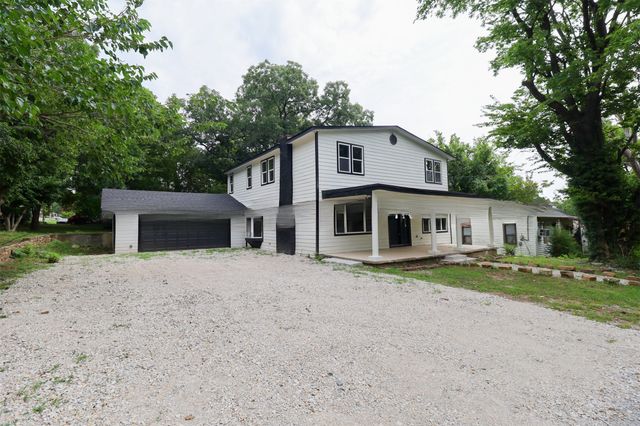 1516 W School Street, Claremore, OK 74017