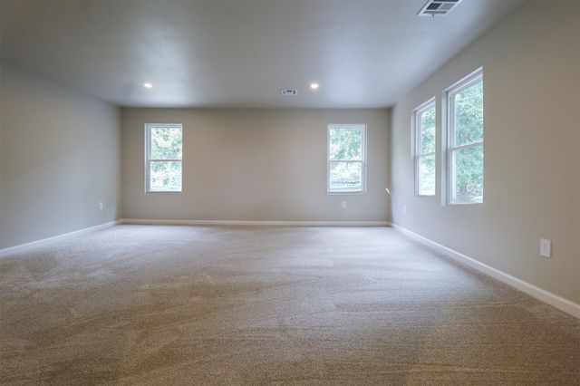 1516 W School Street, Claremore, OK 74017