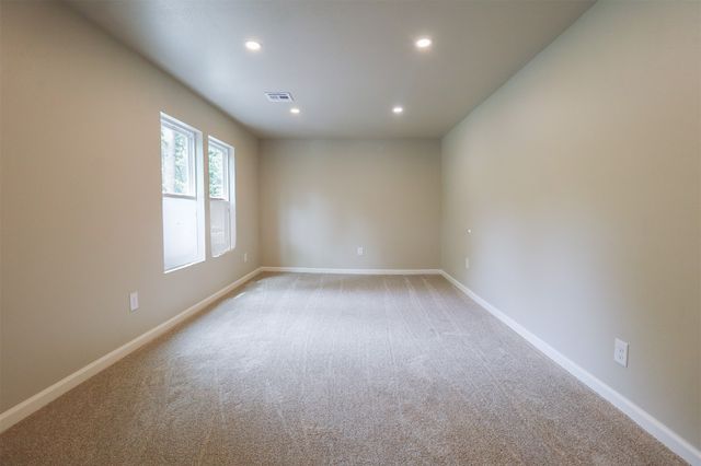 1516 W School Street, Claremore, OK 74017