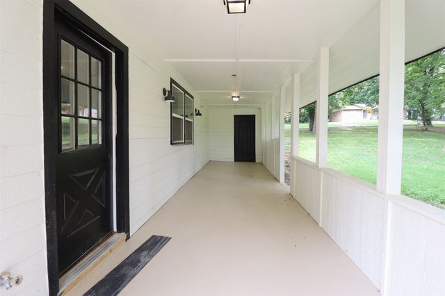 1516 W School Street, Claremore, OK 74017