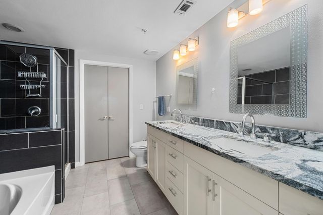 54 Rainey ST 609, Austin, TX 78701