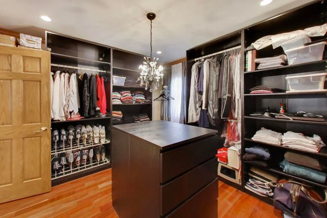 26811 N Oakdale Lane, Mundelein, IL 60060