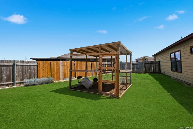 531 INDIAN XING, Jourdanton, TX 78026