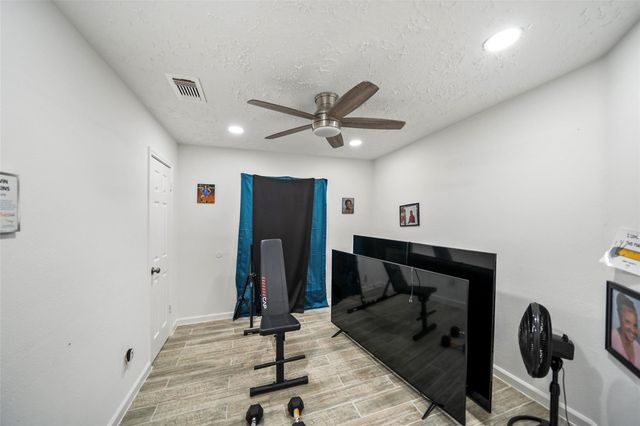 6915 Fox Mesa Lane, Humble, TX 77338