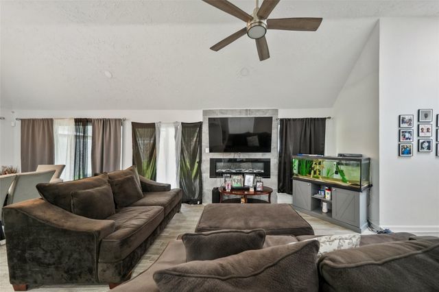 6915 Fox Mesa Lane, Humble, TX 77338