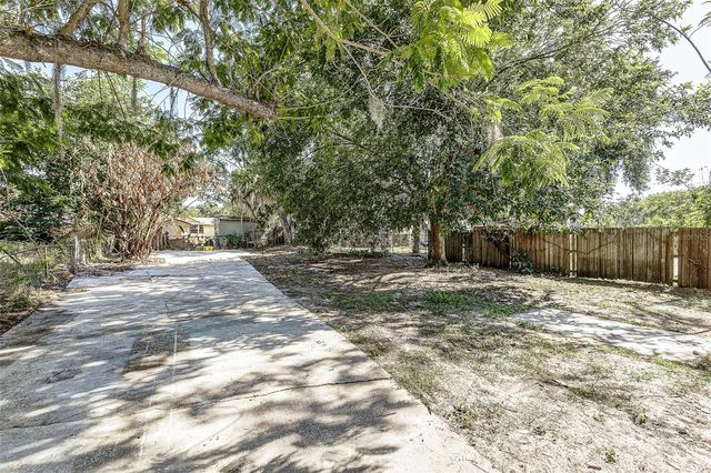 2323 WEBER STREET, Lakeland, FL 33801