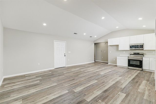 2323 WEBER STREET, Lakeland, FL 33801