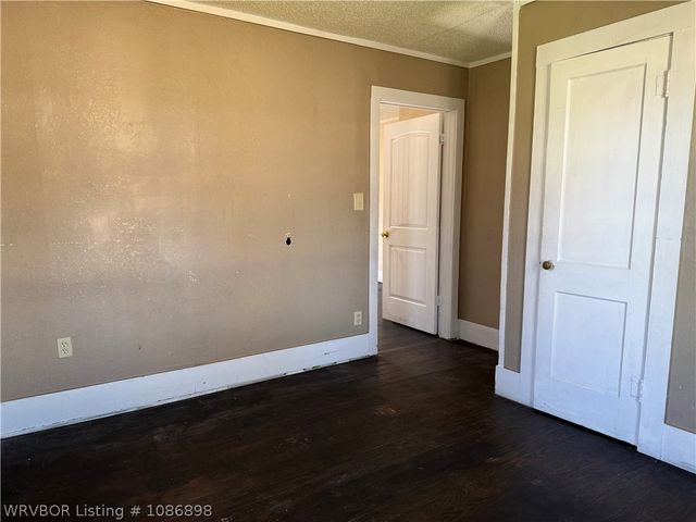 1206 N 6th Street, Fort Smith, AR 72901