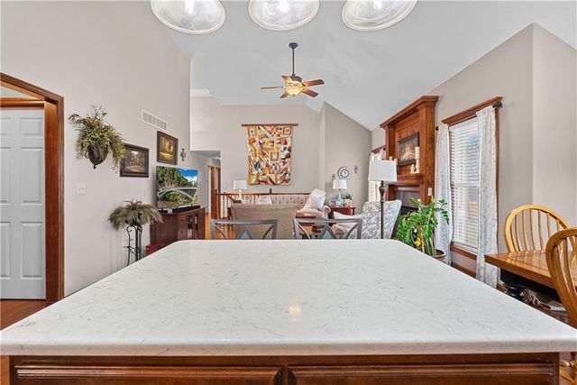 25404 E 30th Street S, Blue Springs, MO 64015