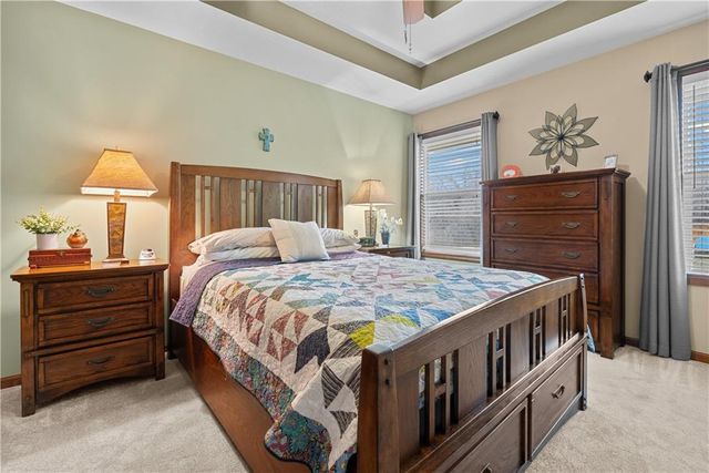 25404 E 30th Street S, Blue Springs, MO 64015