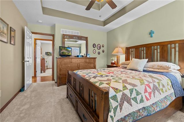 25404 E 30th Street S, Blue Springs, MO 64015