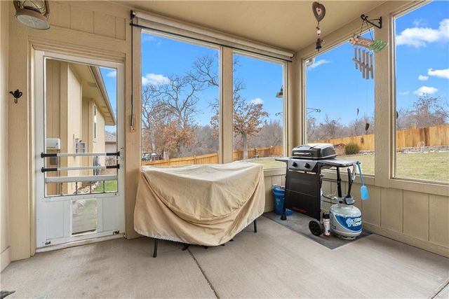 25404 E 30th Street S, Blue Springs, MO 64015