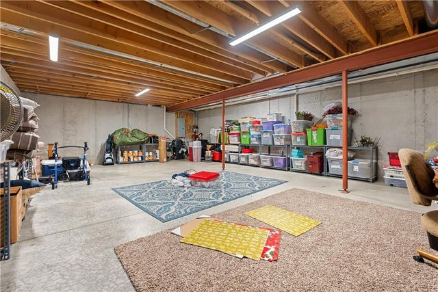 25404 E 30th Street S, Blue Springs, MO 64015