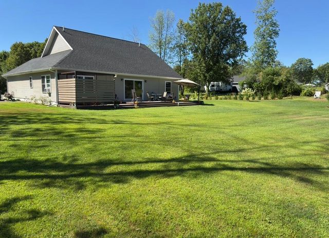 300 Robinson Road, Plattsburgh, NY 12901