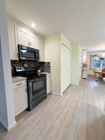 300 Robinson Road, Plattsburgh, NY 12901