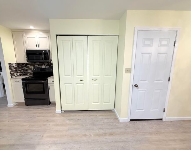 300 Robinson Road, Plattsburgh, NY 12901