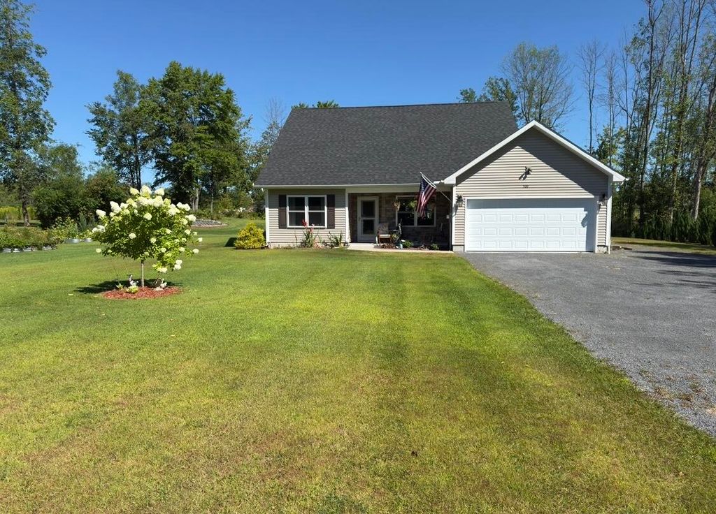 300 Robinson Road, Plattsburgh, NY 12901