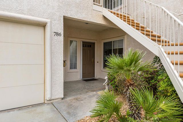 786 Montana Vista Drive, Palm Desert, CA 92211