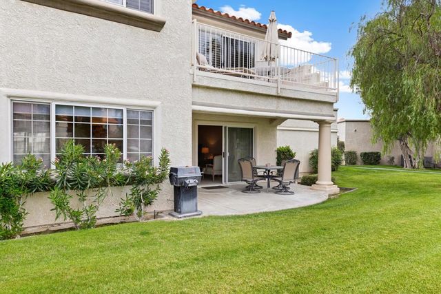 786 Montana Vista Drive, Palm Desert, CA 92211