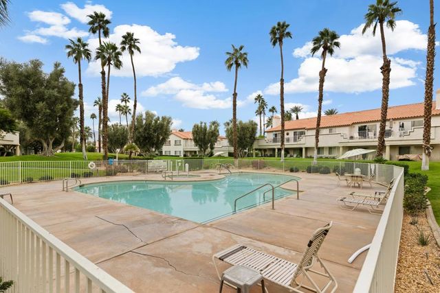 786 Montana Vista Drive, Palm Desert, CA 92211