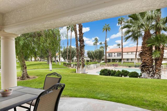 786 Montana Vista Drive, Palm Desert, CA 92211
